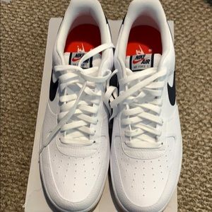 Nike Air Force 1 07 2 size 13 white and gum